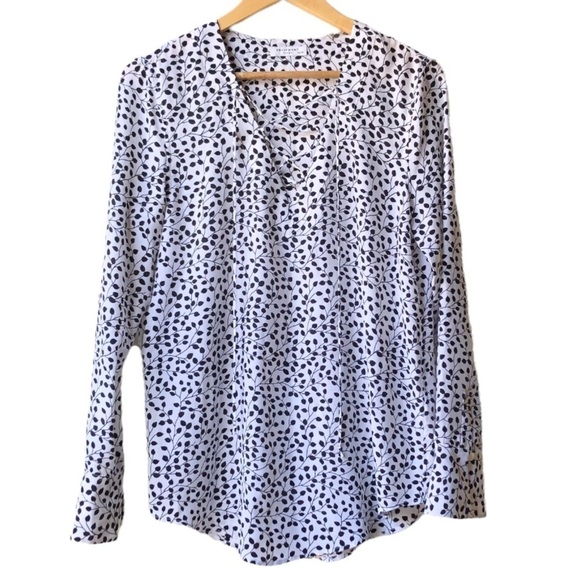 Equipment Femme Size XS Avianna Silk Lace-Up Top Silk - Picture 3 of 13